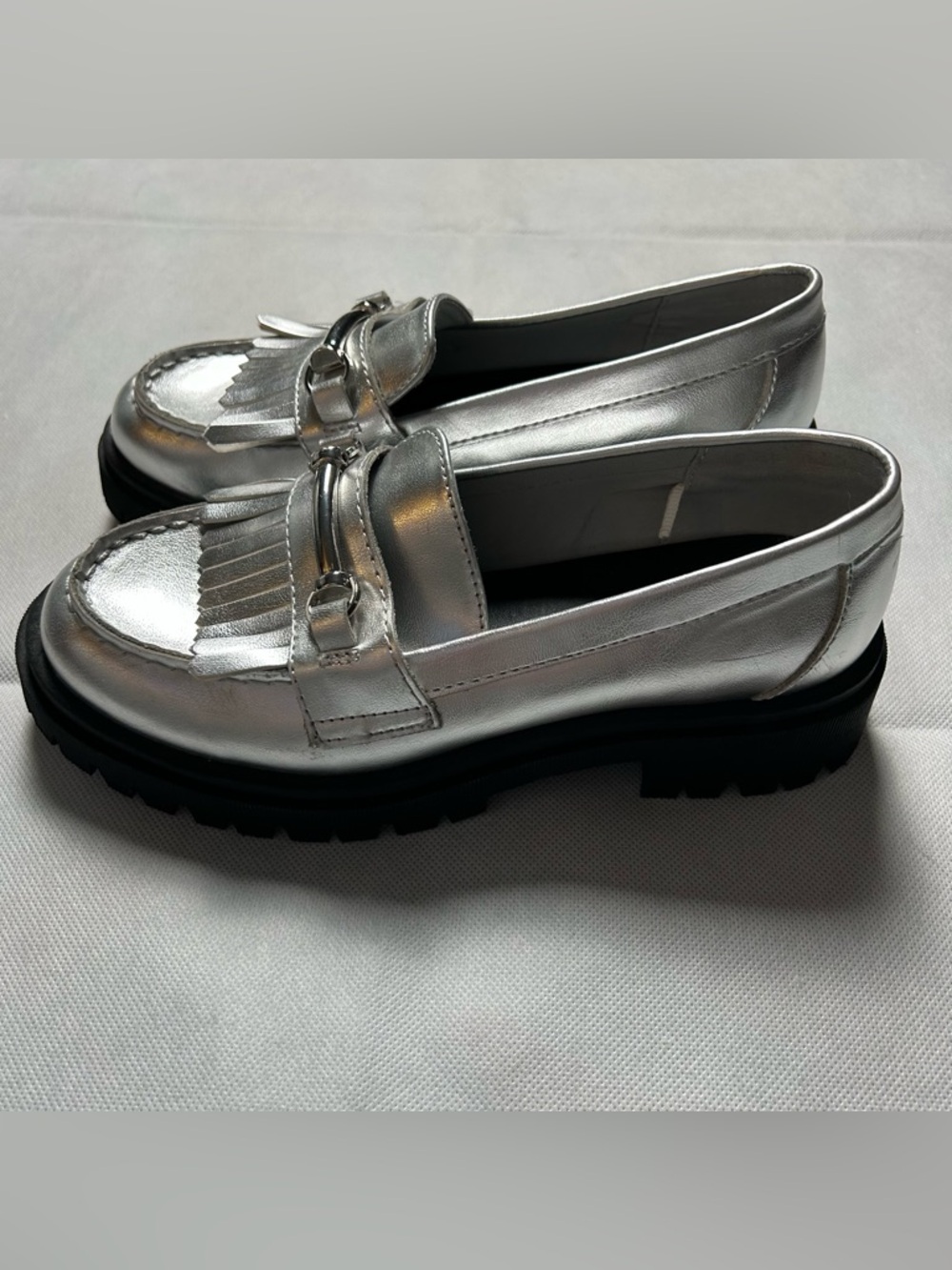 Old Navy silver chunky loafer NWOT size 6